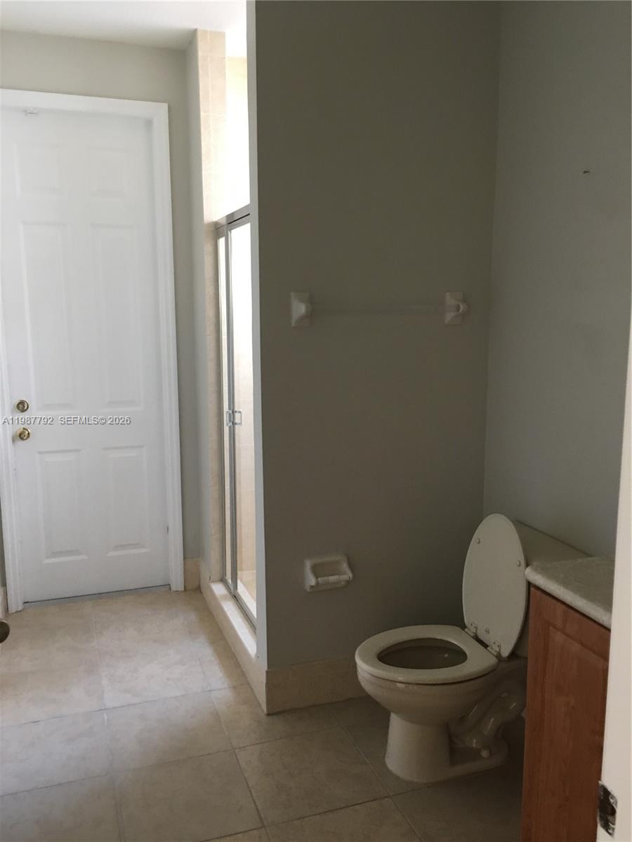 14512 Southwest 10th Street Miami, FL 33184 - Photo 13 of 20