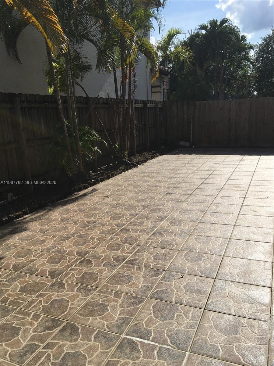 14512 Southwest 10th Street Miami, FL 33184 - Photo 18 of 20