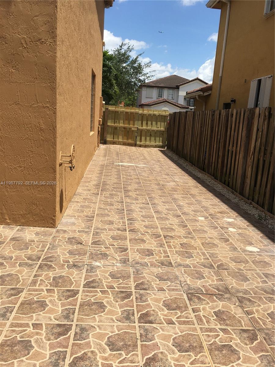 14512 Southwest 10th Street Miami, FL 33184 - Photo 19 of 20