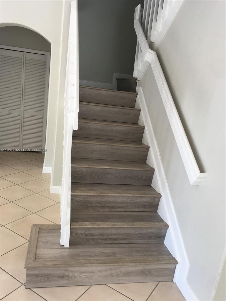 14512 Southwest 10th Street Miami, FL 33184 - Photo 6 of 20