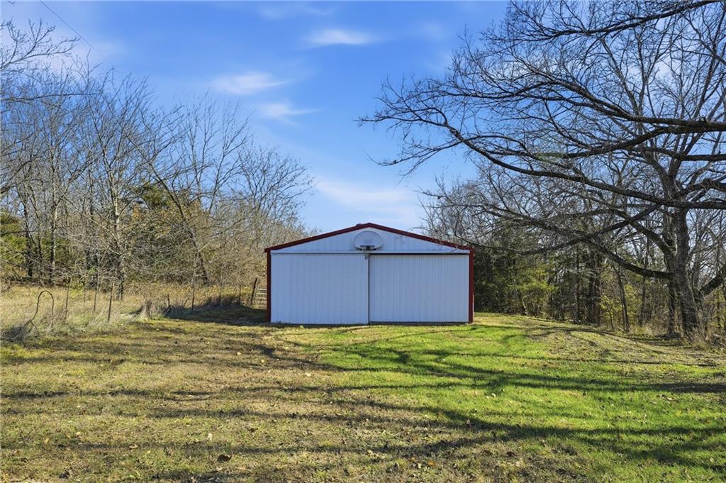 1055 East 900th Road Lawrence, KS 66047 - Photo 28 of 43