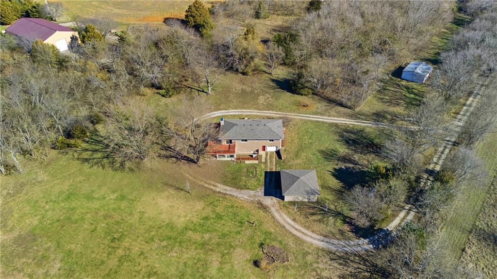 1055 East 900th Road Lawrence, KS 66047 - Photo 30 of 43