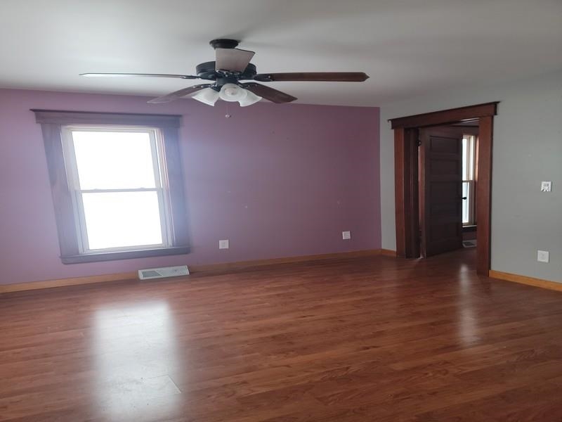 1049 South Reese Road Reese, MI 48757 - Photo 3 of 22