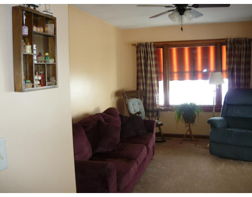 400 Blandford Road Russell, MA 01071 - Photo 8 of 28 Gallery Image 8