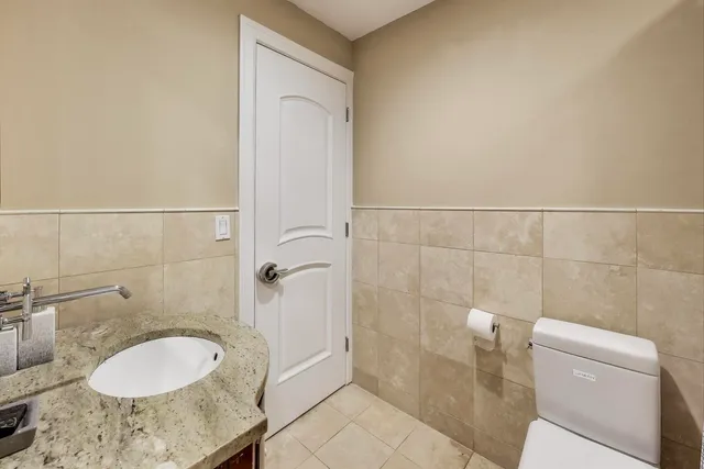 $315,000 | 5014 South Blackstone Avenue, Unit GN, Chicago, IL 60615