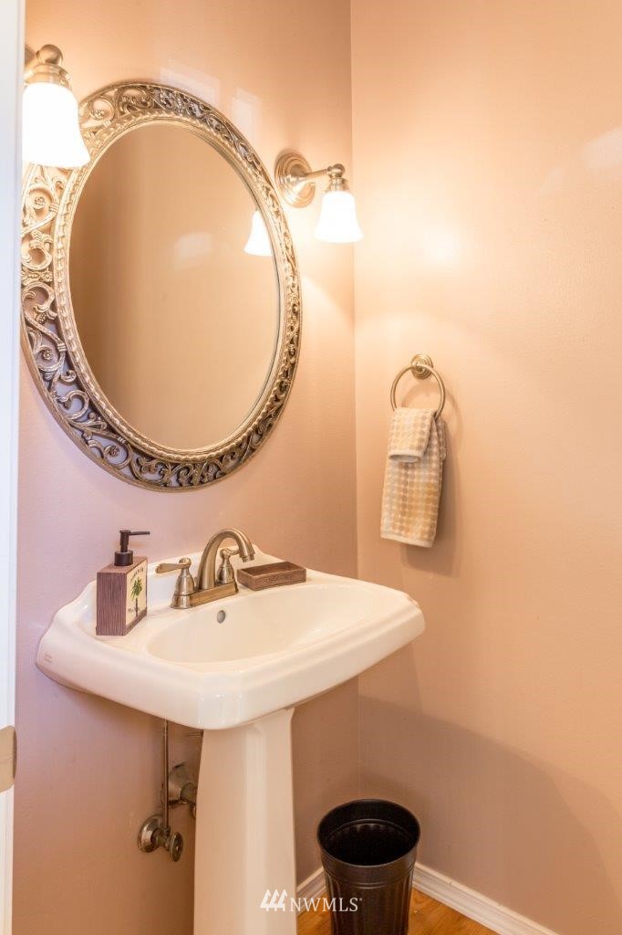 2577 Anderson Hill Road Southwest Port Orchard, WA 98367 - Photo 14 of 25 Gallery Image 14