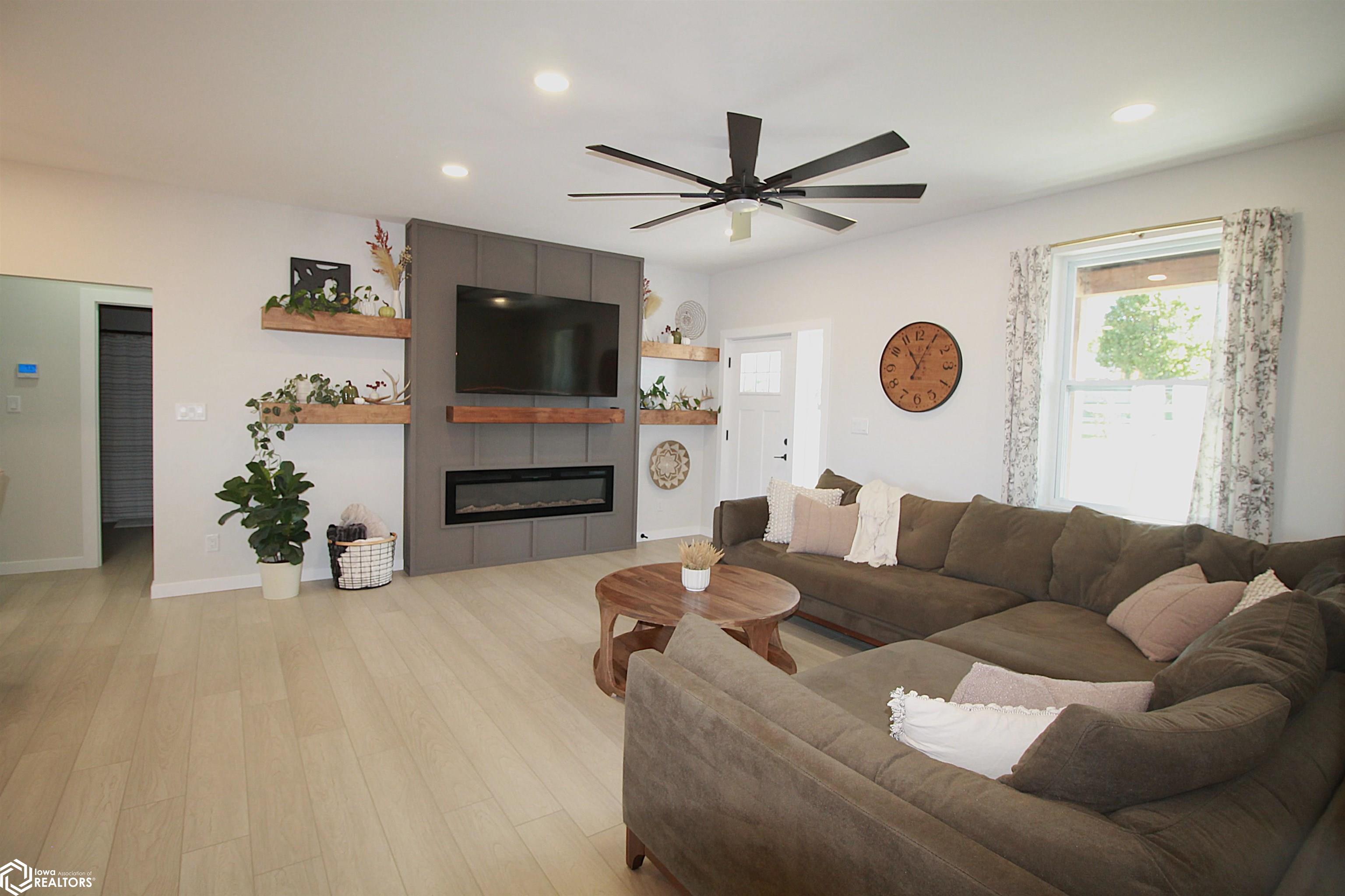 101 Cherokee Road Clarinda, IA 51632 - Photo 5 of 47 Gallery Image 5