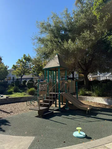 $700,000 | 1028 Addison Circle, Petaluma, CA 94952