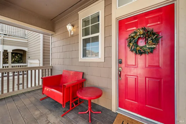 $700,000 | 1028 Addison Circle, Petaluma, CA 94952