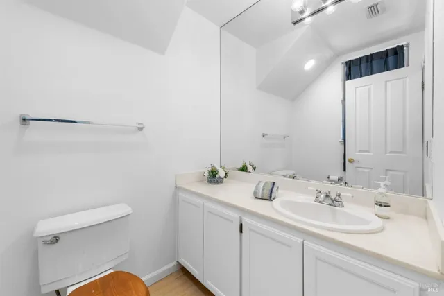 $700,000 | 1028 Addison Circle, Petaluma, CA 94952