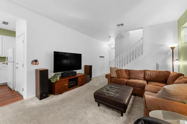 $700,000 | 1028 Addison Circle, Petaluma, CA 94952