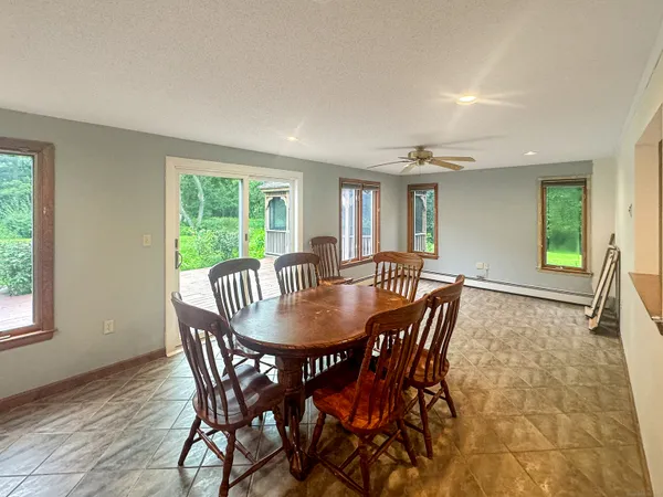 $2,500 | 85 Debbie Drive, South Windsor, CT 06074