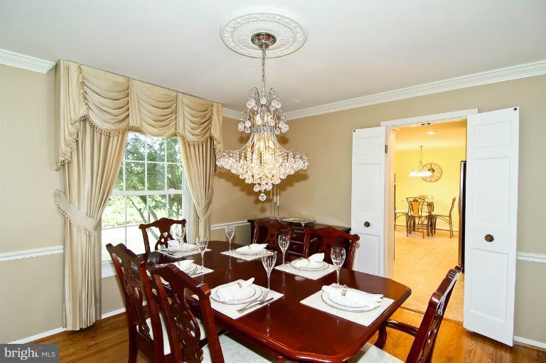 10908 Old Coach Road Potomac, MD 20854 - Photo 15 of 18 Dining Room