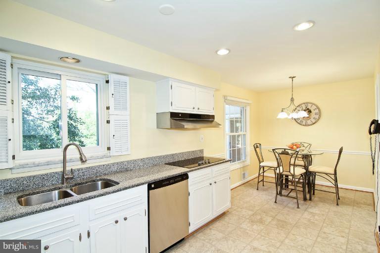 10908 Old Coach Road Potomac, MD 20854 - Photo 16 of 18 Kitchen