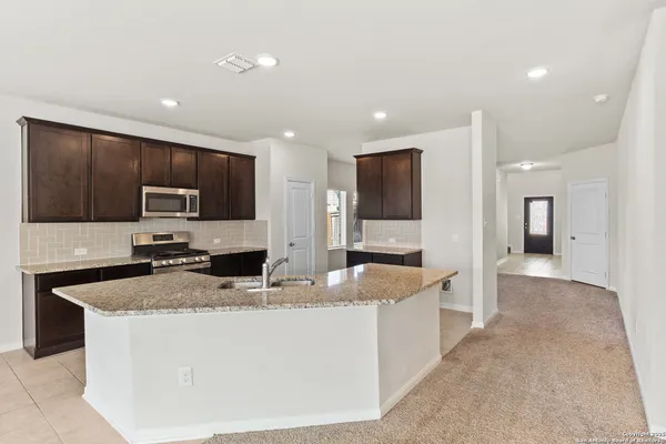 $1,875 | 8904 Portobello Way, Converse, TX 78109