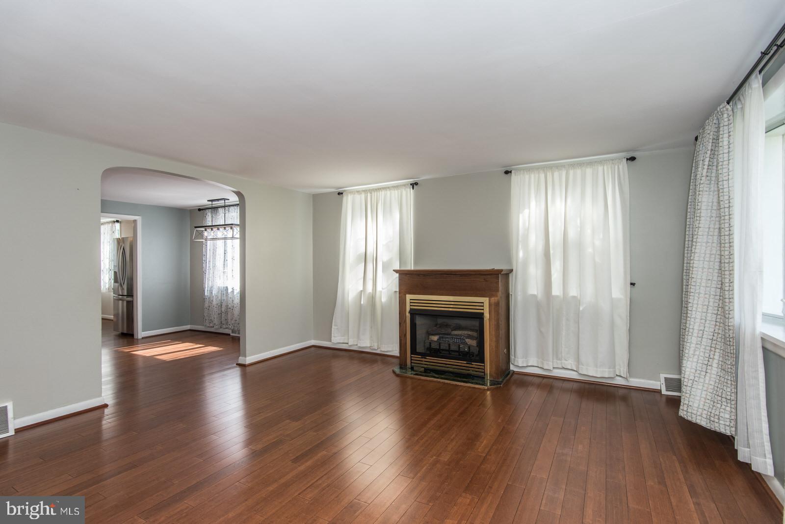 8606 Bridle Road Philadelphia, PA 19115 - Photo 5 of 71