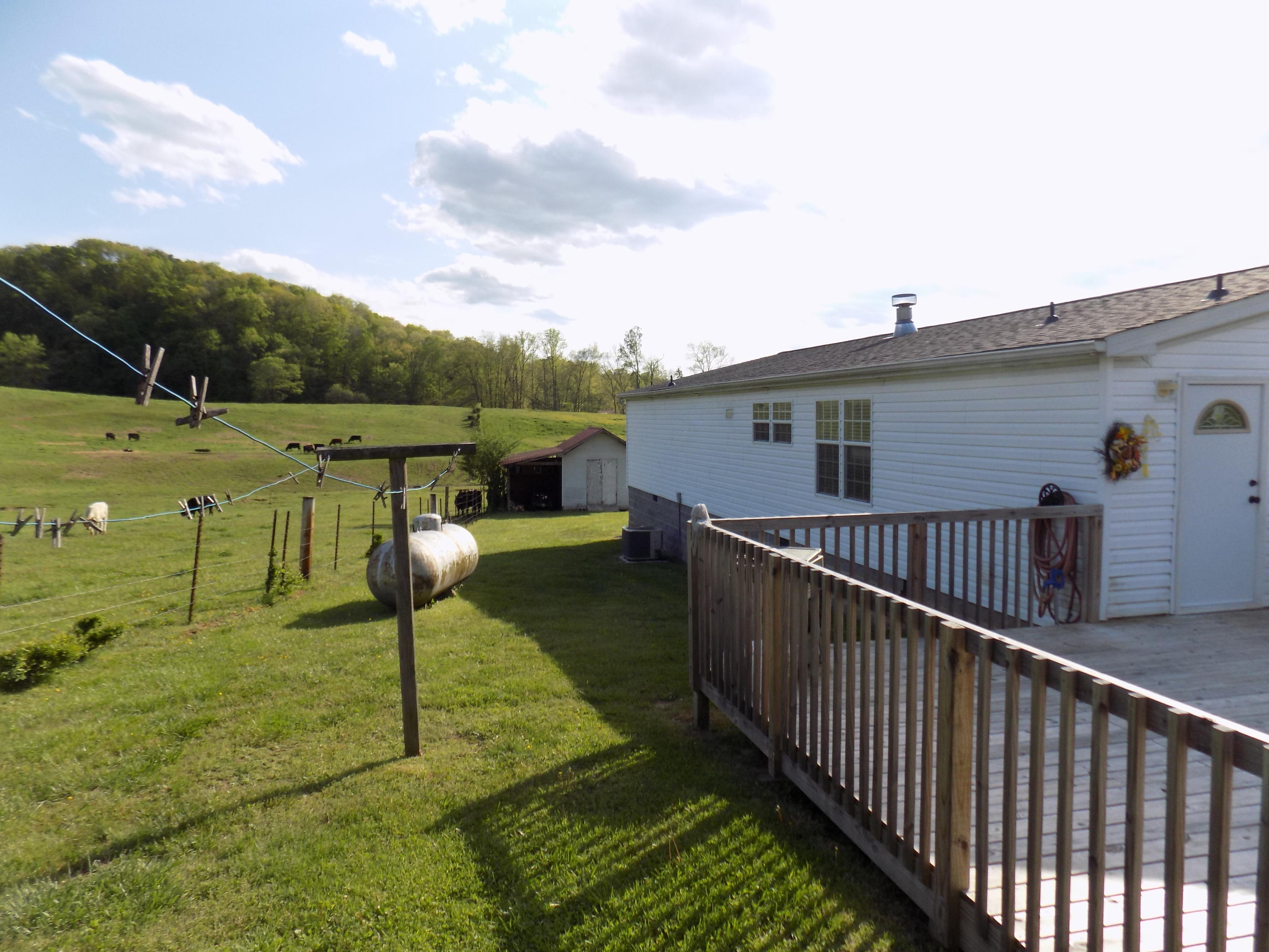 3872 Dutch Valley Road Clinton, TN 37716 - Photo 11 of 31 DSCN3134