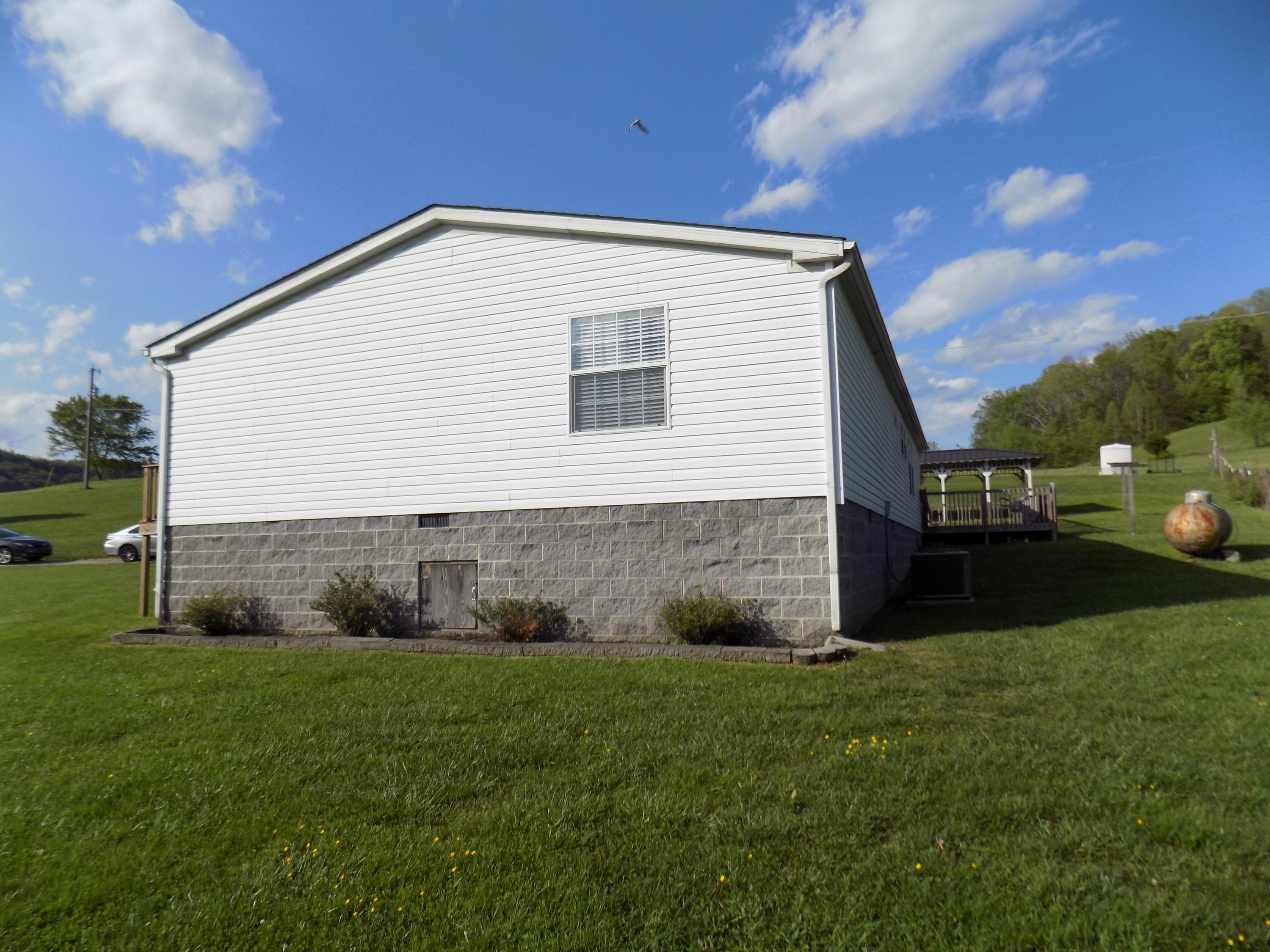 3872 Dutch Valley Road Clinton, TN 37716 - Photo 14 of 31 DSCN3138