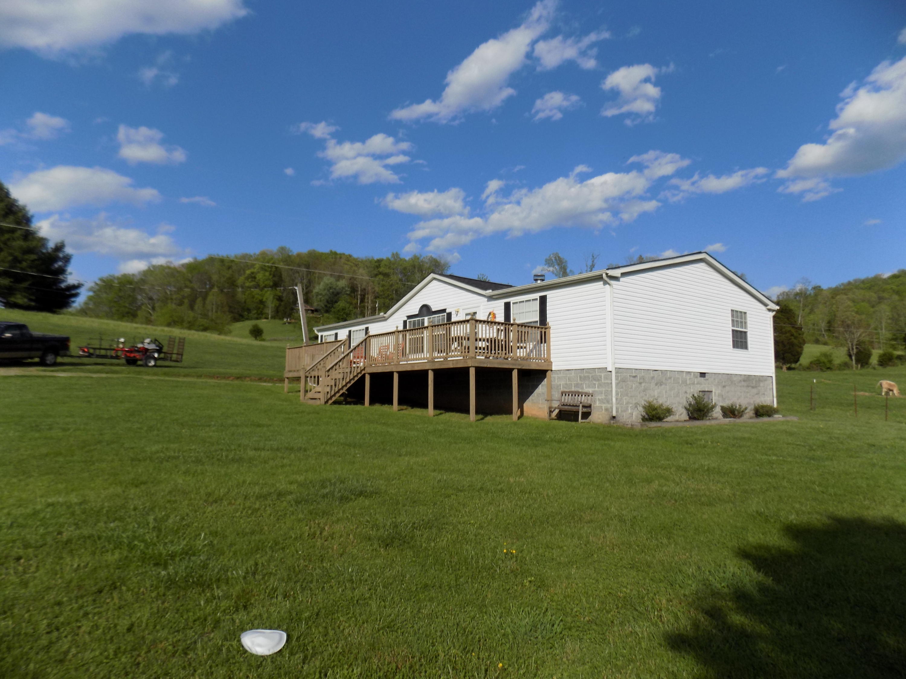 3872 Dutch Valley Road Clinton, TN 37716 - Photo 3 of 31 DSCN3140