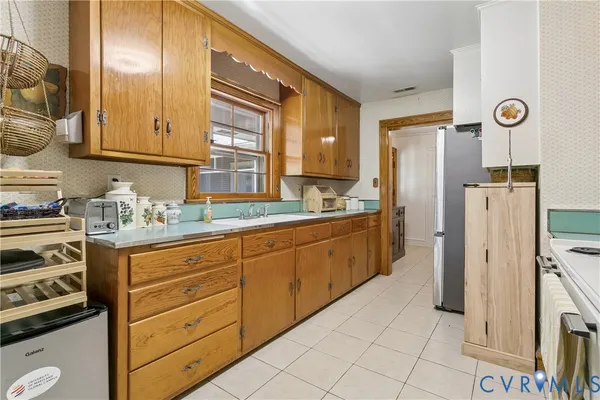 $455,000 | 812 Poquoson Avenue, Poquoson, VA 23662