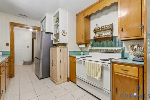 $455,000 | 812 Poquoson Avenue, Poquoson, VA 23662