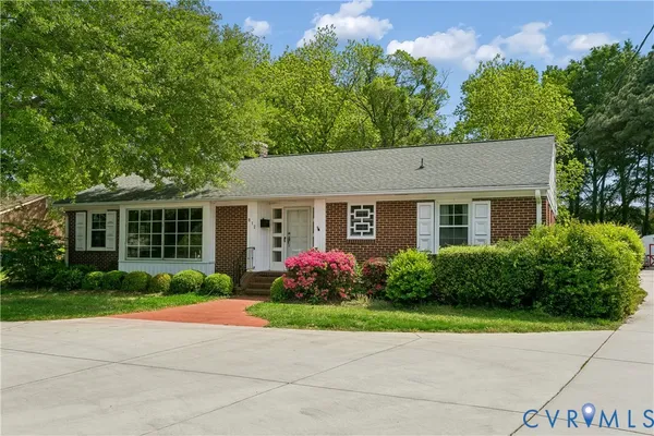 $455,000 | 812 Poquoson Avenue, Poquoson, VA 23662