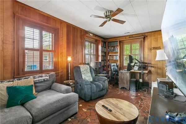 $455,000 | 812 Poquoson Avenue, Poquoson, VA 23662
