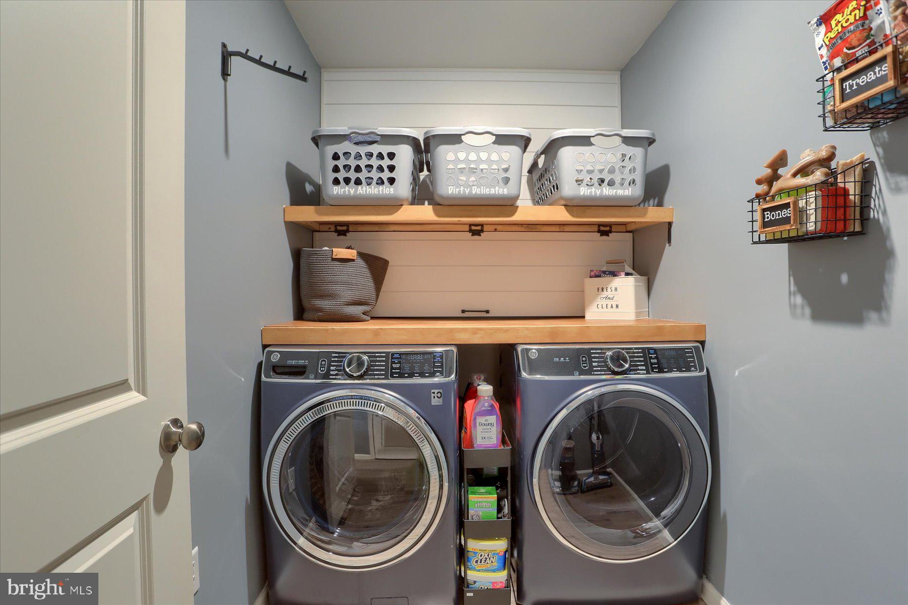 3480 Winter Drive Dover, PA 17315 - Photo 17 of 39 a utility room with dryer and washer