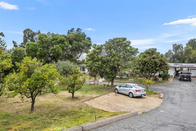 $3,550 | 1840 Gum Tree Lane, Unit C, Fallbrook, CA 92028