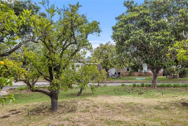 $3,550 | 1840 Gum Tree Lane, Unit C, Fallbrook, CA 92028