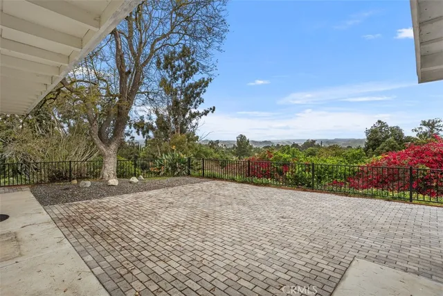 $3,550 | 1840 Gum Tree Lane, Unit C, Fallbrook, CA 92028