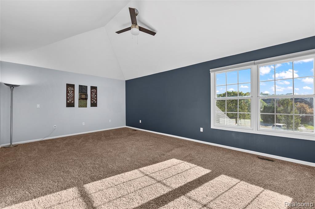 4476 Woodcliff Court Rochester, MI 48306 - Photo 26 of 74 Gallery Image 26