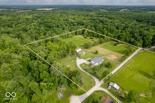 $489,000 | 3401 Mitten Road, Bowling Green, IN 47833