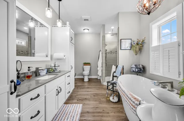 $489,000 | 3401 Mitten Road, Bowling Green, IN 47833