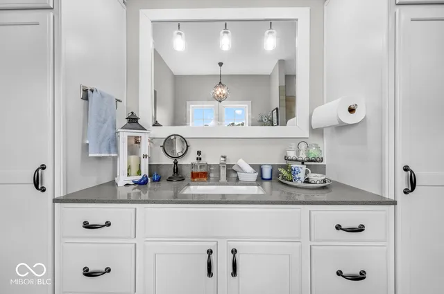 $489,000 | 3401 Mitten Road, Bowling Green, IN 47833