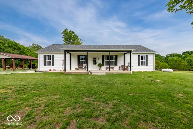 $489,000 | 3401 Mitten Road, Bowling Green, IN 47833