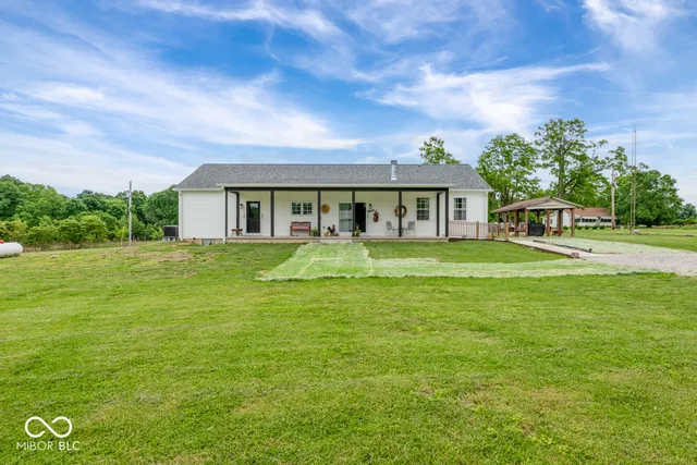 $489,000 | 3401 Mitten Road, Bowling Green, IN 47833