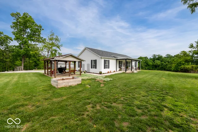 $489,000 | 3401 Mitten Road, Bowling Green, IN 47833