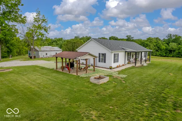 $489,000 | 3401 Mitten Road, Bowling Green, IN 47833