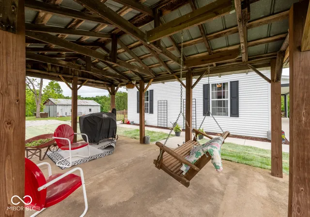 $489,000 | 3401 Mitten Road, Bowling Green, IN 47833