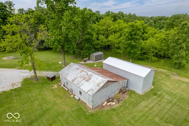 $489,000 | 3401 Mitten Road, Bowling Green, IN 47833