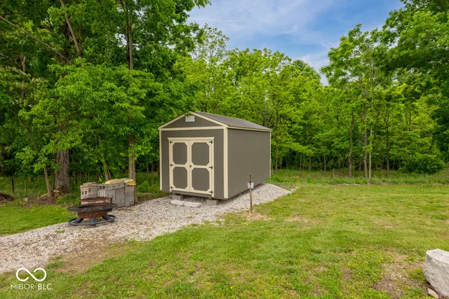 $489,000 | 3401 Mitten Road, Bowling Green, IN 47833