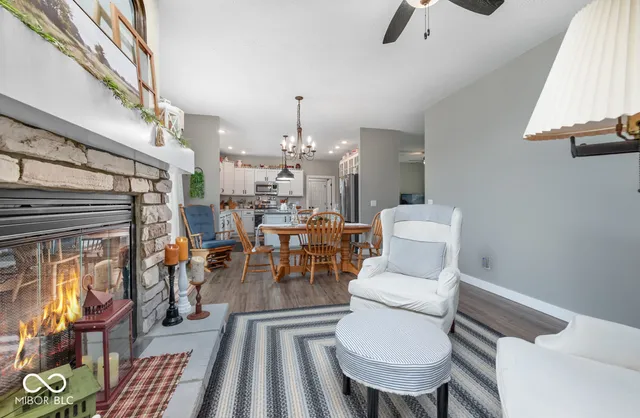 $489,000 | 3401 Mitten Road, Bowling Green, IN 47833