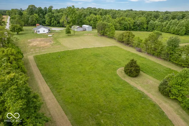 $489,000 | 3401 Mitten Road, Bowling Green, IN 47833