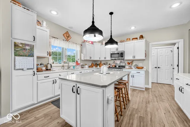 $489,000 | 3401 Mitten Road, Bowling Green, IN 47833