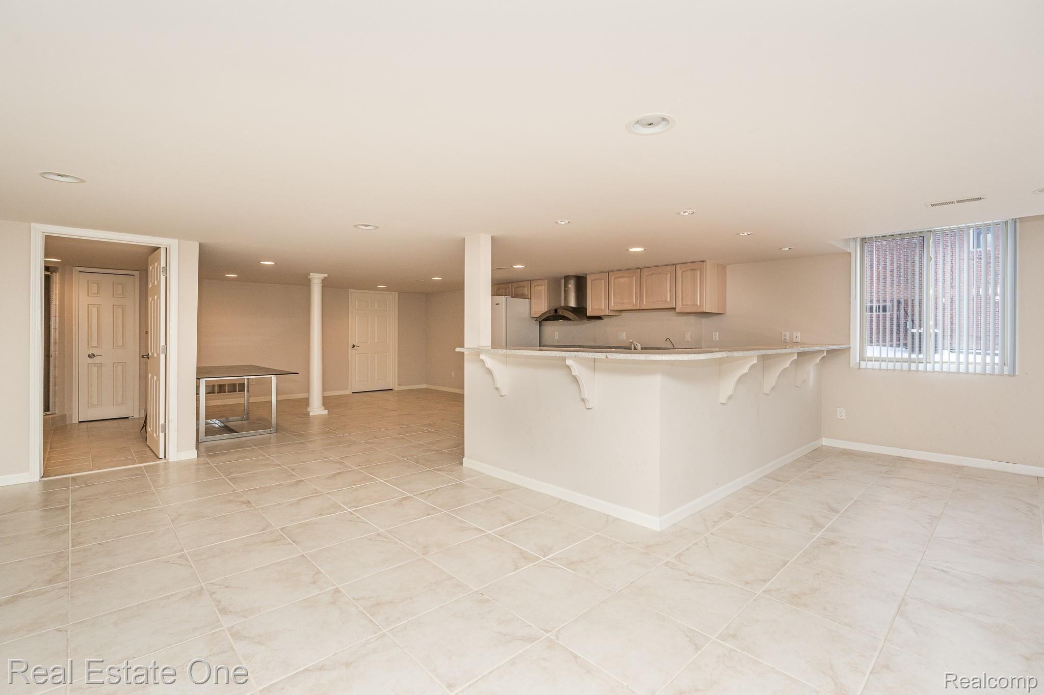 115 Scarborough Lane Rochester, MI 48306 - Photo 40 of 46 Finished basement