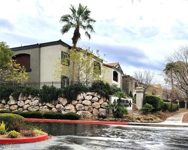 $1,400 | 950 Seven Hills Drive, Unit 611, Henderson, NV 89052