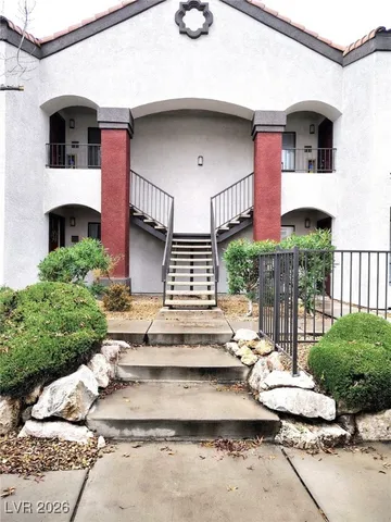 $1,400 | 950 Seven Hills Drive, Unit 611, Henderson, NV 89052