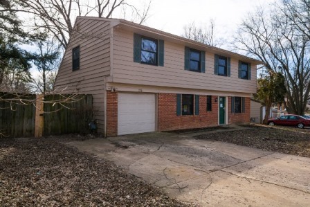 230 Seabury Road Bolingbrook, IL 60440 - Photo 4 of 29