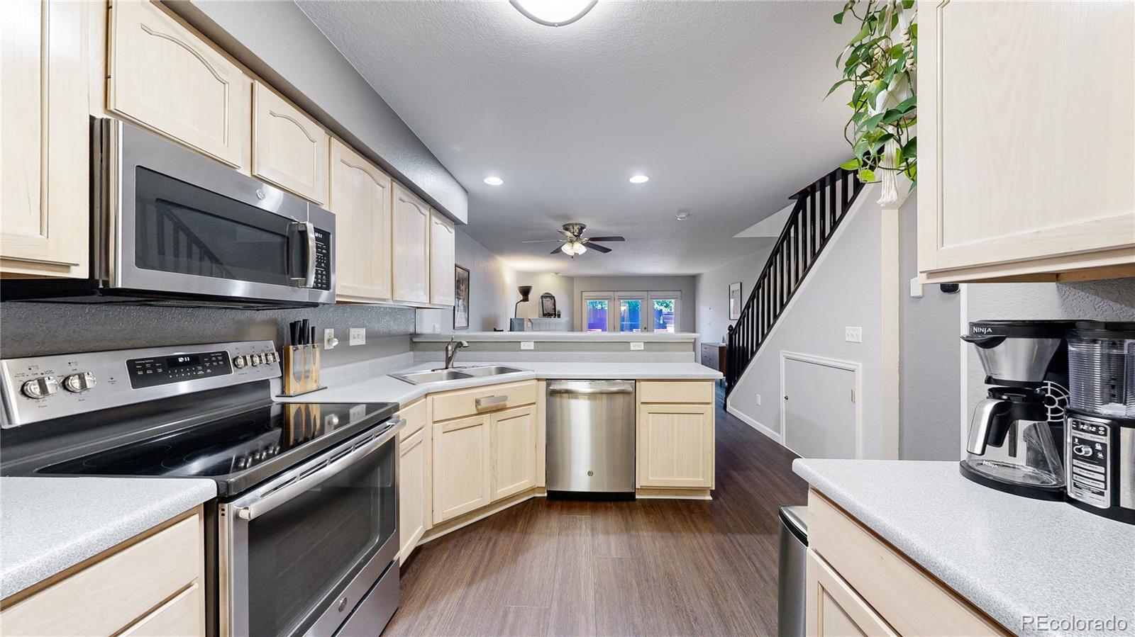 5256 West 68th Avenue Arvada, CO 80003 - Photo 6 of 34